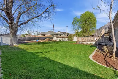 1691 E Fieldcrest Ln, Holladay, UT 84117 - Photo 27