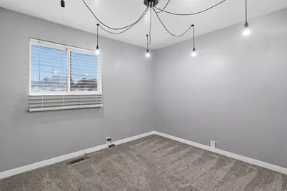 5549 S 2700 W, Roy, UT 84067 - Photo 9