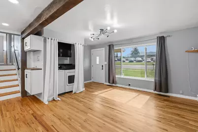 5549 S 2700 W, Roy, UT 84067 - Photo 5