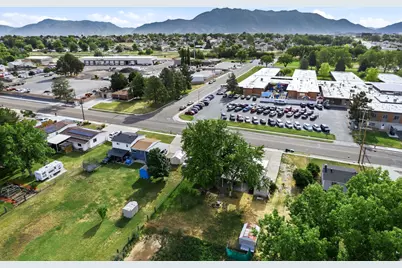 5549 S 2700 W, Roy, UT 84067 - Photo 23