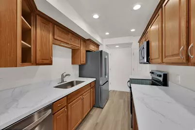 7873 S Chadbourne Dr #A, Cottonwood Heights, UT 84121 - Photo 5