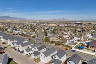 182 E Aparicio Dr N, Tooele, UT 84074 - Photo 35