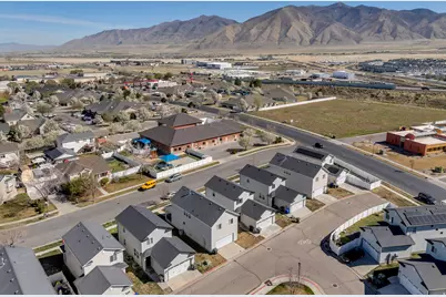 182 E Aparicio Dr N, Tooele, UT 84074 - Photo 33