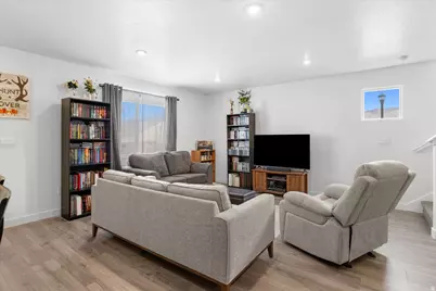 315 E Serenity Ave, Tooele, UT 84074 - Photo 5