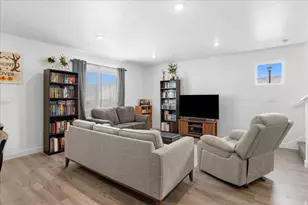 315 E Serenity Ave, Tooele, UT 84074 - Photo 5