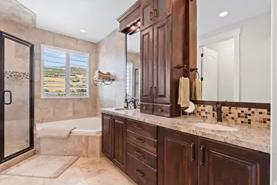 364 E 1690 N, Midway, UT 84049 - Photo 9