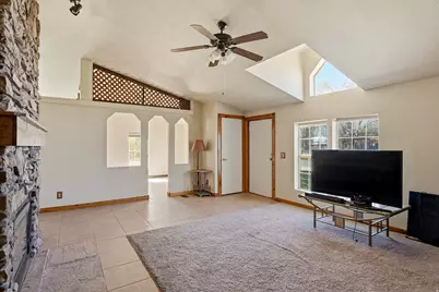 4384 N Driftwood Ln, Enoch, UT 84721 - Photo 7