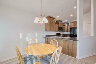 303 Heber Ln, Grantsville, UT 84029 - Photo 5