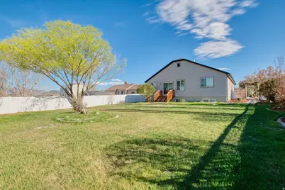 303 Heber Ln, Grantsville, UT 84029 - Photo 19