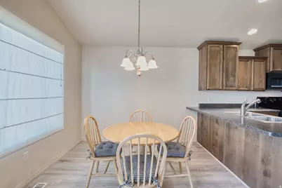 303 Heber Ln, Grantsville, UT 84029 - Photo 7