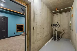 2182 W Copper King Ln S, South Jordan, UT 84095 - Photo 33