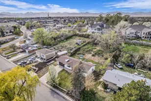 9880 S Florence Way, South Jordan, UT 84095 - Photo 33