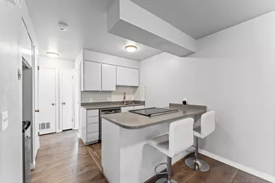 2220 E Murray Holladay Rd #407, Salt Lake City, UT 84117 - Photo 9