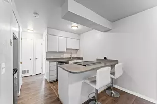 2220 E Murray Holladay Rd, Salt Lake City, UT 84117 - Photo 9