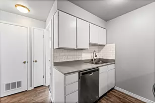 2220 E Murray Holladay Rd, Salt Lake City, UT 84117 - Photo 13