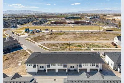 741 S Harrison Dr, Springville, UT 84663 - Photo 3