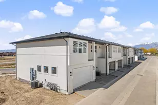 741 S Harrison Dr, Springville, UT 84663 - Photo 41