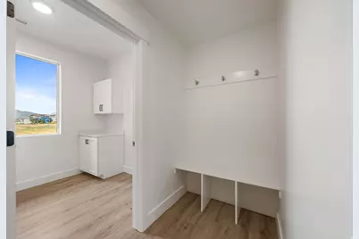 741 S Harrison Dr, Springville, UT 84663 - Photo 13