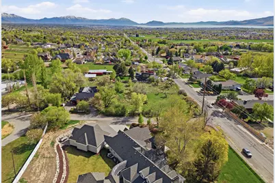 3963 W 9850 N, Cedar Hills, UT 84062 - Photo 3