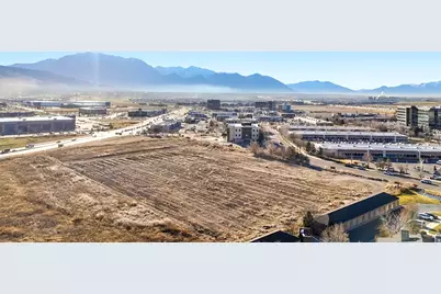 2100 W Sam White Ln, Pleasant Grove, UT 84062 - Photo 5