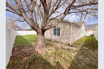 5521 Lorraine Way, Stansbury Park, UT 84074 - Photo 29