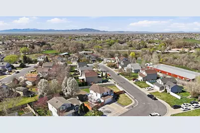 1020 E 1500 N, Layton, UT 84040 - Photo 37