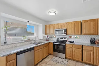 1020 E 1500 N, Layton, UT 84040 - Photo 11