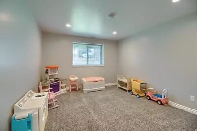 15 N 3300 W, Layton, UT 84041 - Photo 29