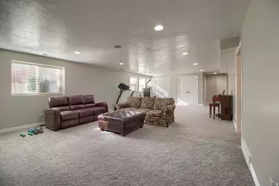 15 N 3300 W, Layton, UT 84041 - Photo 33