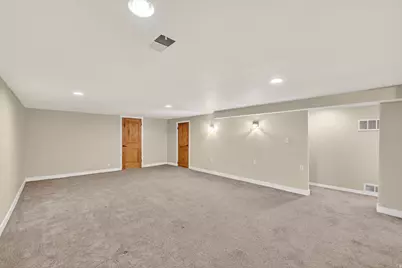 2400 E 6660 S, Cottonwood Heights, UT 84121 - Photo 27