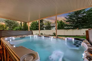 2148 E Pinecrest Ln S, Sandy, UT 84092 - Photo 17