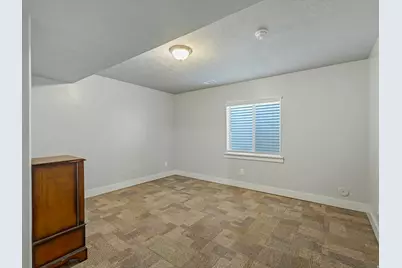 14829 S Clear Water Dr, Herriman, UT 84096 - Photo 27