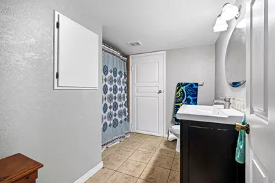 488 N Fern Dr E, Clearfield, UT 84015 - Photo 9