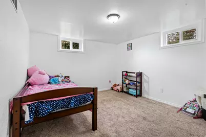 488 N Fern Dr E, Clearfield, UT 84015 - Photo 17