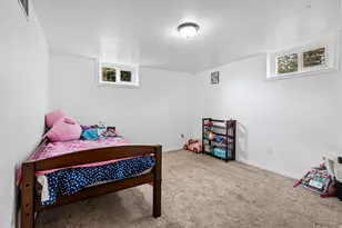 488 N Fern Dr E, Clearfield, UT 84015 - Photo 17