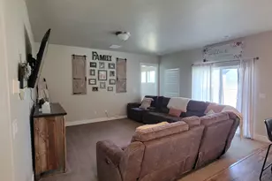 934 N Laredo Dr, Spanish Fork, UT 84660 - Photo 9