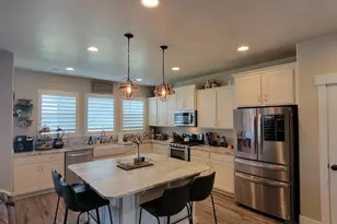 934 N Laredo Dr, Spanish Fork, UT 84660 - Photo 7