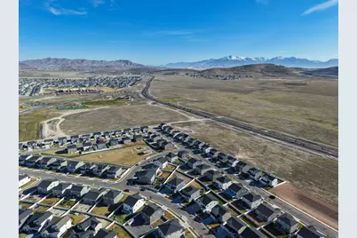 5408 N Yeager Ln E, Eagle Mountain, UT 84005 - Photo 51
