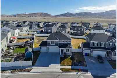 5408 N Yeager Ln E, Eagle Mountain, UT 84005 - Photo 43