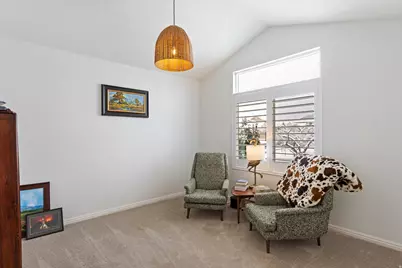 882 S Daisy Dr, Fruit Heights, UT 84037 - Photo 3