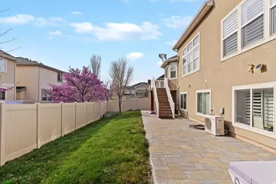882 S Daisy Dr, Fruit Heights, UT 84037 - Photo 31