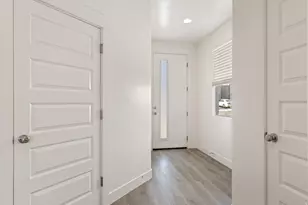 2347 E Luciano Ln, Saint George, UT 84790 - Photo 7