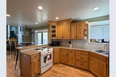202 S 375 W #5, Providence, UT 84332 - Photo 9