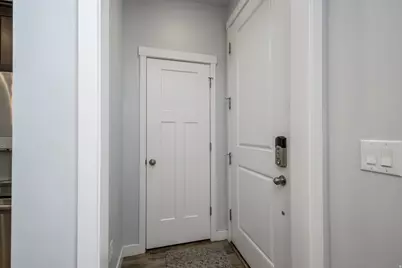 11463 S Stream Park Dr, South Jordan, UT 84009 - Photo 3