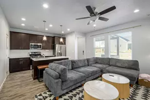 11463 S Stream Park Dr, South Jordan, UT 84009 - Photo 7