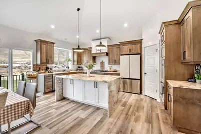 1676 E Coreys Ct, Lake Point, UT 84074 - Photo 7