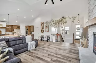 1676 E Coreys Ct, Lake Point, UT 84074 - Photo 5