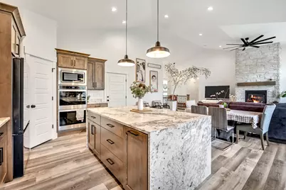 1676 E Coreys Ct, Lake Point, UT 84074 - Photo 9