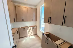 6824 W South Jordan Pkwy S, South Jordan, UT 84009 - Photo 7