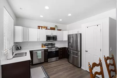 726 N Skipton Dr, North Salt Lake, UT 84054 - Photo 9